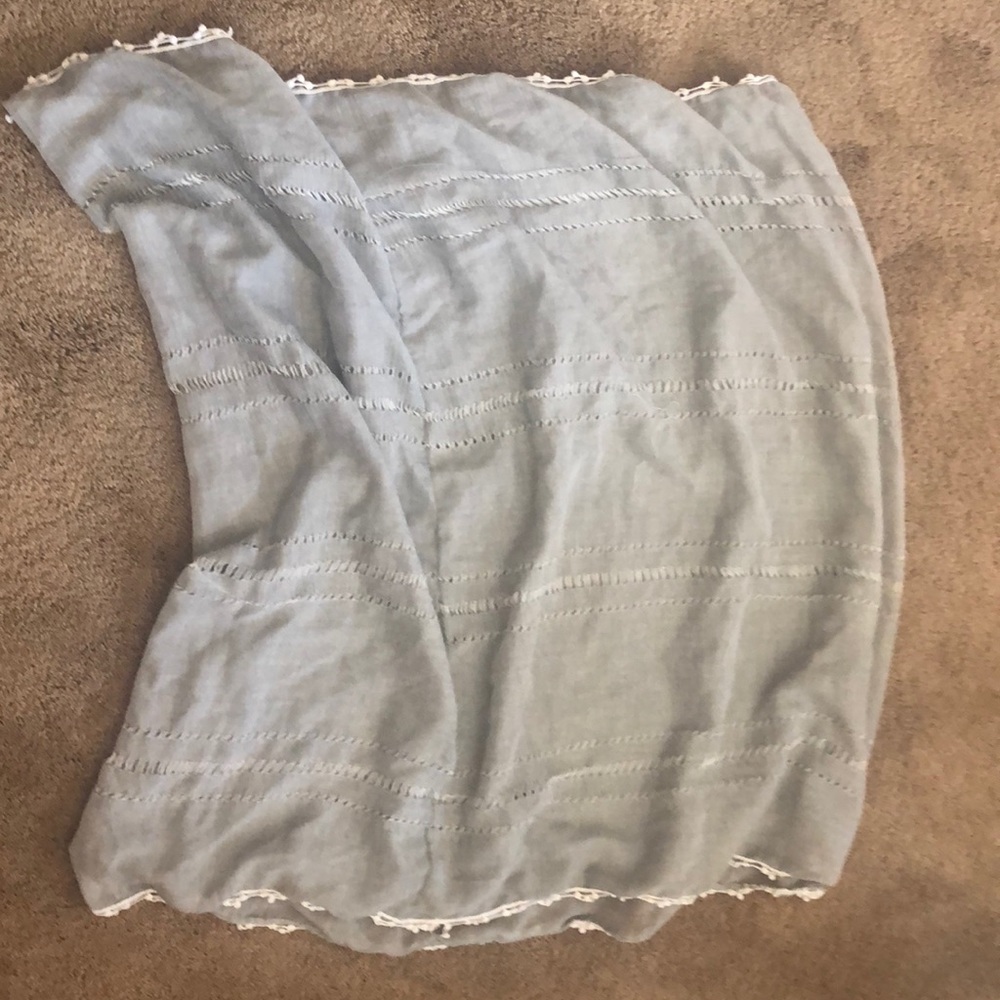 Gray  and white infinity scarf
